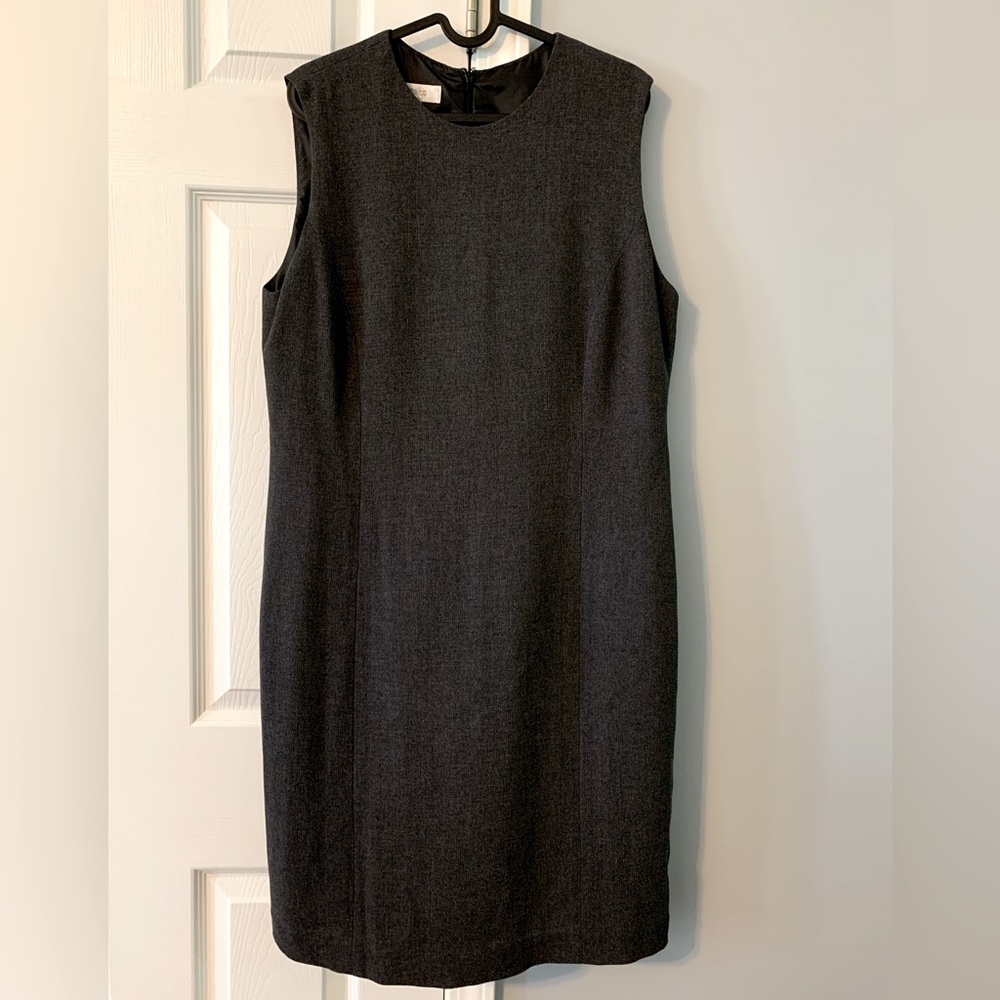 Jones & Co. Grey Sleeveless Dress